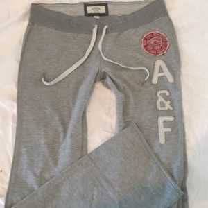 ABERCROMBIE & FITCH LOGO SWEAT PANTS M